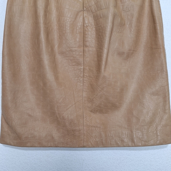 Louis Feraud Camel Quiet Luxury Lamb Leather Back Zip Pencil Skirt Size 4 - Picture 7 of 12